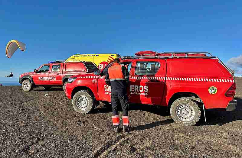 Herido un parapentista tras sufrir una caída en una zona de difícil acceso en Lanzarote