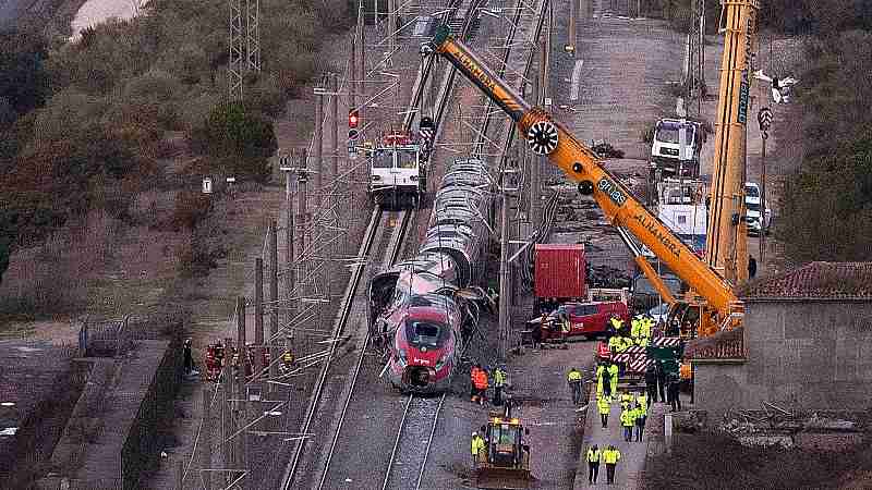 La Guardia Civil sitúa la rotura de la vía como causa del accidente ferroviario de Adamuz